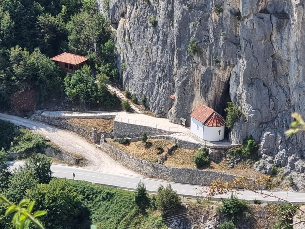 Lux Smestaj Ivanjicki Konaci Ιβάνιτσα Εξωτερικό φωτογραφία